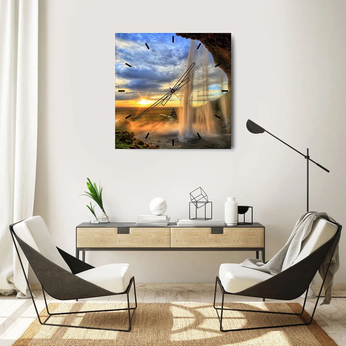Horloge murale - Pendule murale - Une cascade illuminée par la lumière du soleil sur fond de paysage - 30x30cm - Le monde derrière un voile de gouttes - Décoration murale moderne pour le salon et la chambre ARTTOR