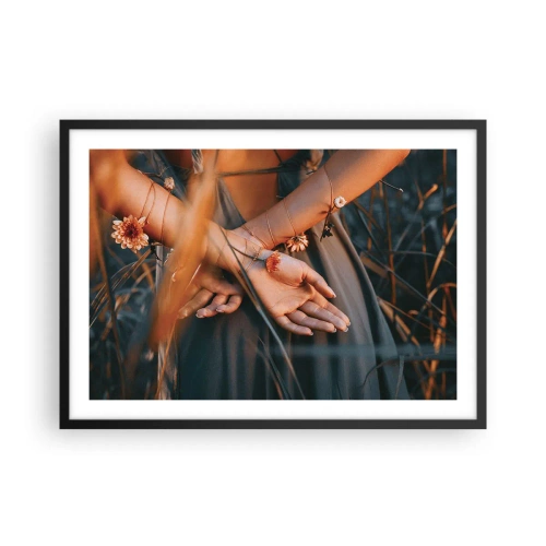 Affiche dans un cadre noir - Poster - Mains sensuelles avec des fleurs dans un cadre naturel - 70x50cm - Liée à la nature - Décoration murale moderne pour le salon et la chambre ARTTOR